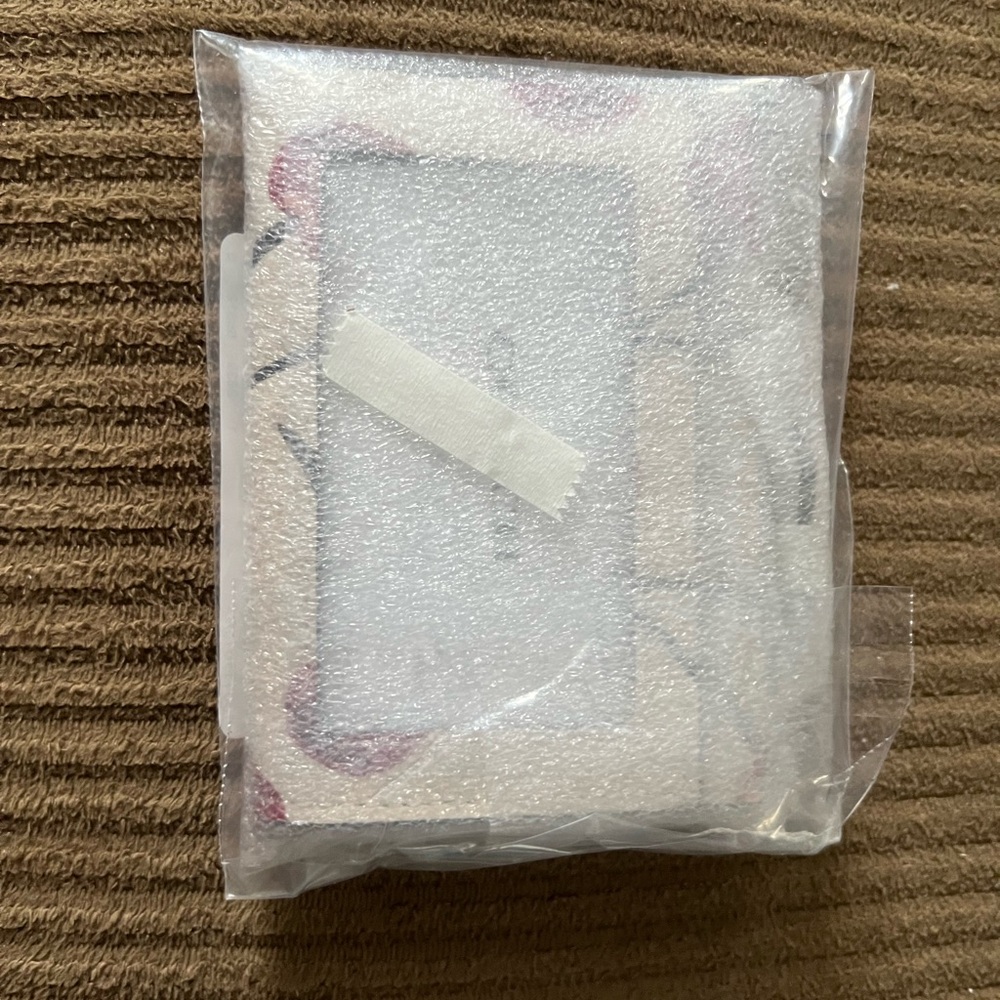Coach Mini Skinny Id Case With Cherry Print nwt in packaging - Picture 5 of 5